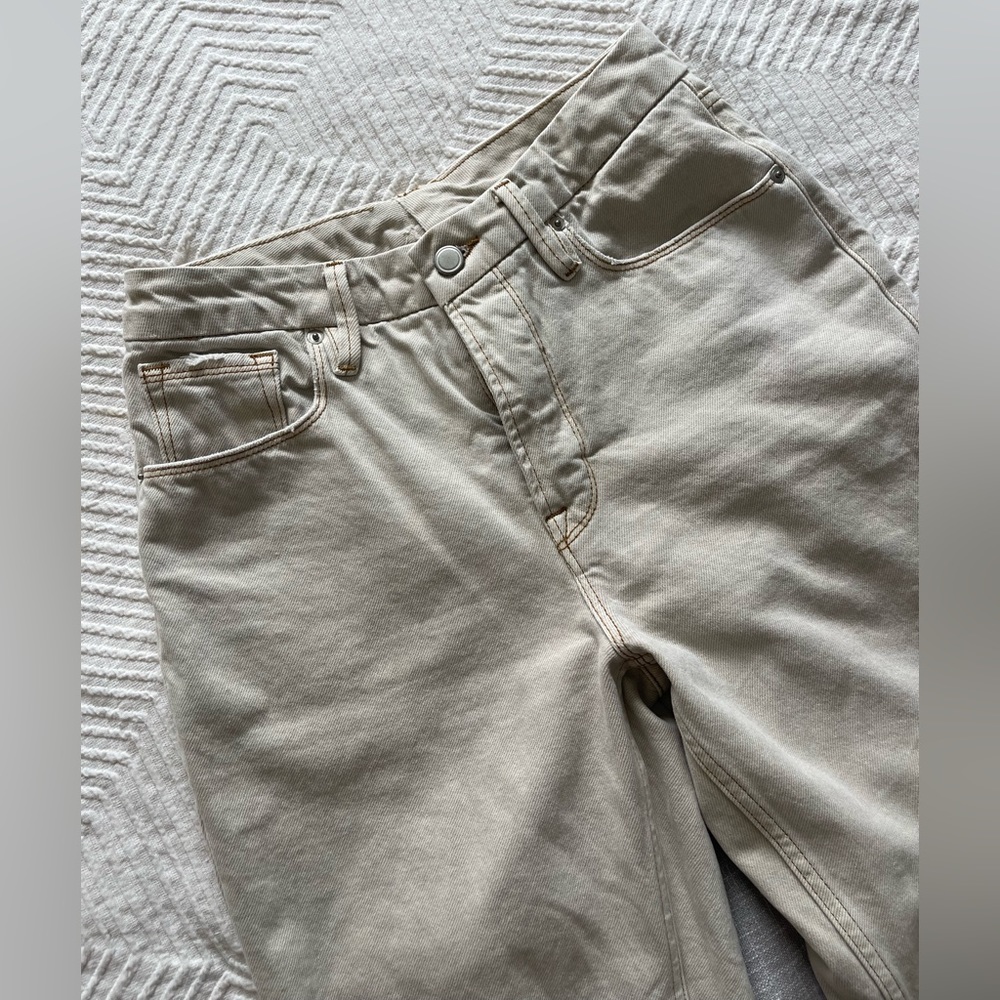 Good American Cream Straight Leg Jeans size 27